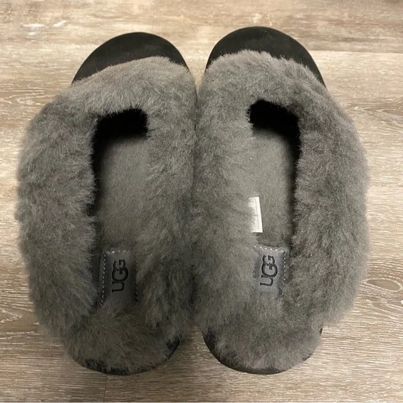 UGG | Cluggette Slippers In Black Grey Indoor Outdoor NEW - Picture 8 of 17